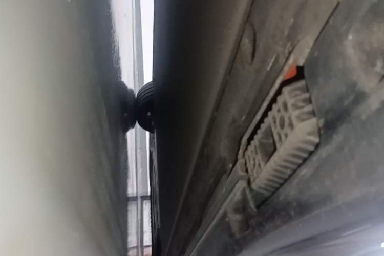 Used Xiaomi Auto SU7 Ultra 2025 Ultra Model Right Side Sill