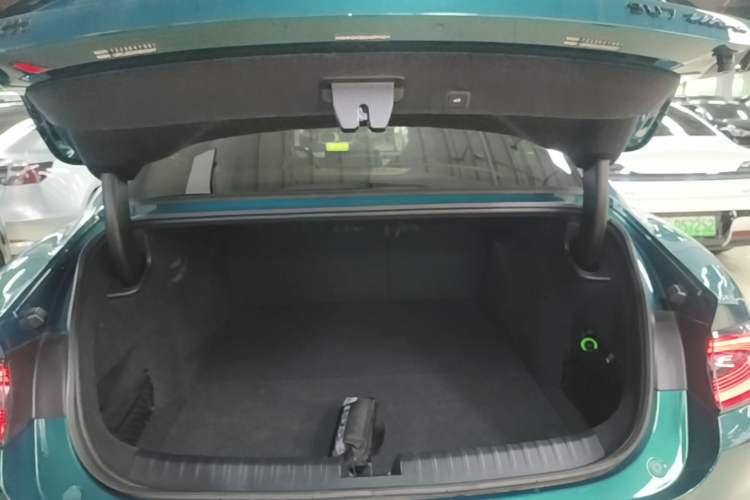 Used Xiaomi Auto SU7 Ultra 2025 Ultra Model Trunk