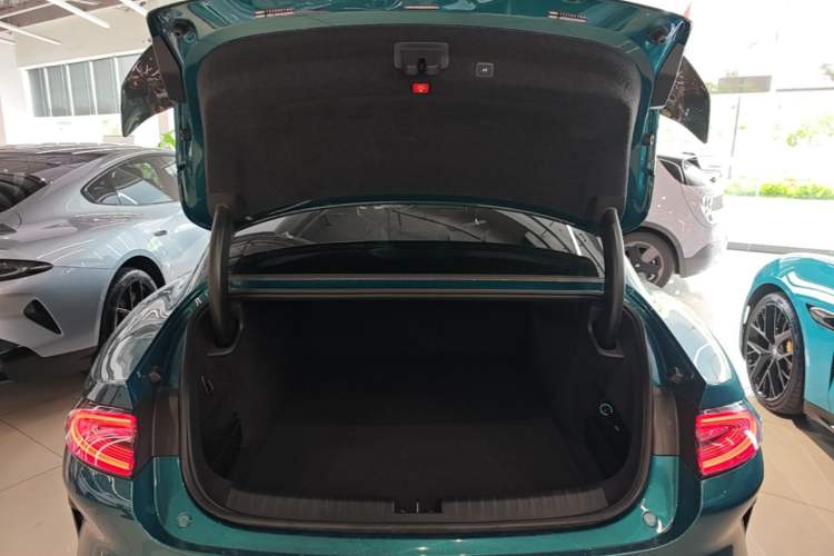 Used Xiaomi Auto SU7 Ultra 2025 Ultra Model Trunk