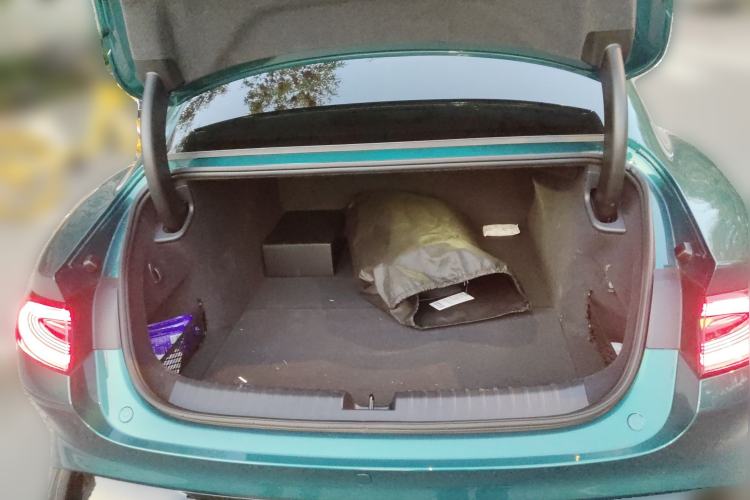 Used Xiaomi Auto SU7 Ultra 2025 Ultra Model Trunk