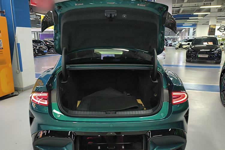 Used Xiaomi Auto SU7 Ultra 2025 Ultra Model Trunk