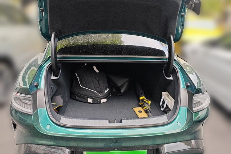 Used Xiaomi Auto SU7 Ultra 2025 Ultra Model Trunk
