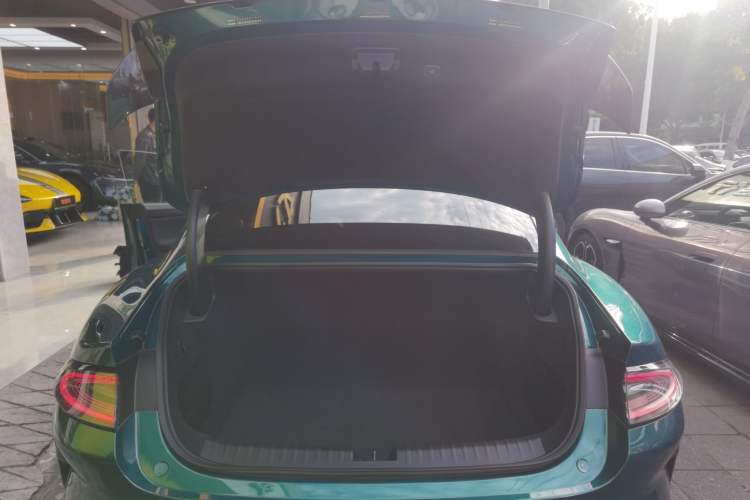 Used Xiaomi Auto SU7 Ultra 2025 Ultra Model Trunk