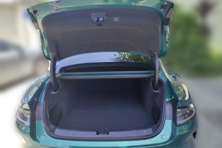 Used Xiaomi Auto SU7 Ultra 2025 Ultra Model Trunk