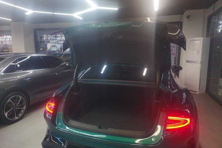 Used Xiaomi Auto SU7 Ultra 2025 Ultra Model Trunk