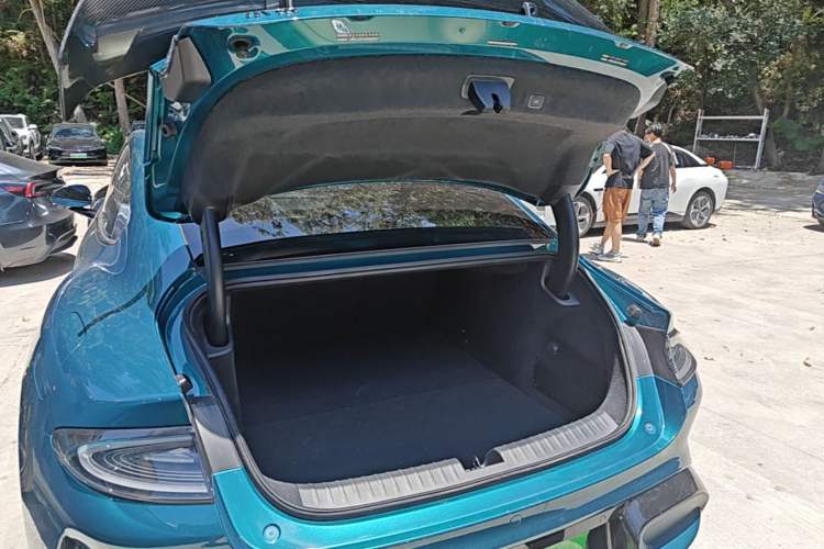 Used Xiaomi Auto SU7 Ultra 2025 Ultra Model Trunk