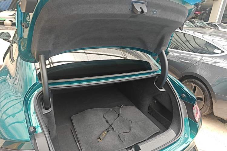 Used Xiaomi Auto SU7 Ultra 2025 Ultra Model Trunk