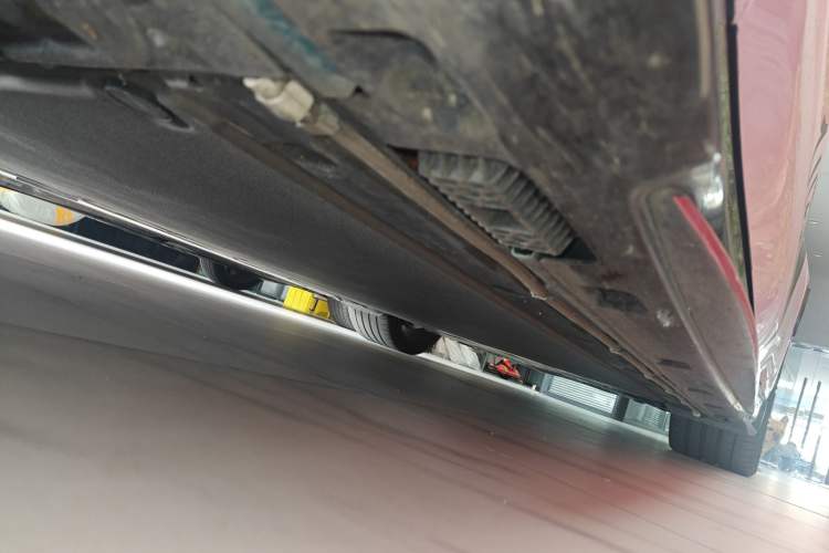 Used Xiaomi Auto SU7 Ultra 2025 Ultra Model Chassis Front Left