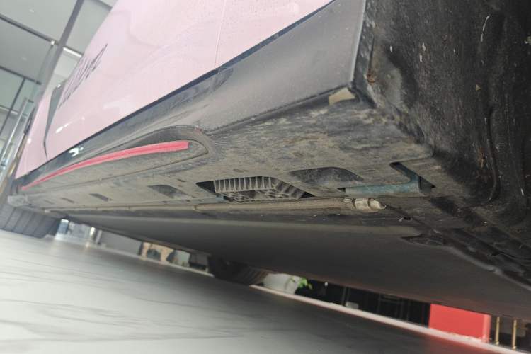 Used Xiaomi Auto SU7 Ultra 2025 Ultra Model Chassis Front Right