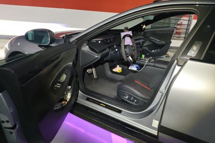 Used Xiaomi Auto SU7 Ultra 2025 Ultra Model Driver Seat
