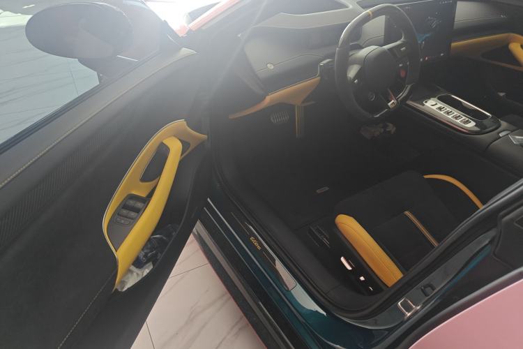 Used Xiaomi Auto SU7 Ultra 2025 Ultra Model Driver Seat
