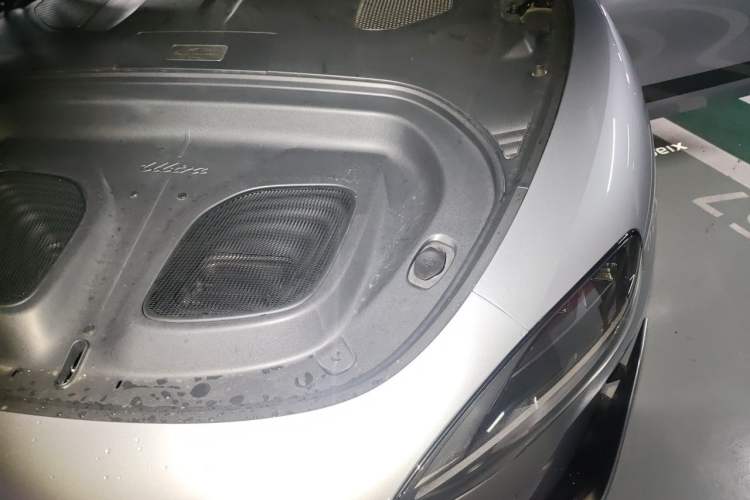 Used Xiaomi Auto SU7 Ultra 2025 Ultra Model Engine Bay Left