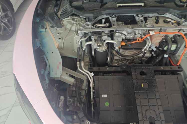 Used Xiaomi Auto SU7 Ultra 2025 Ultra Model Engine Bay Right