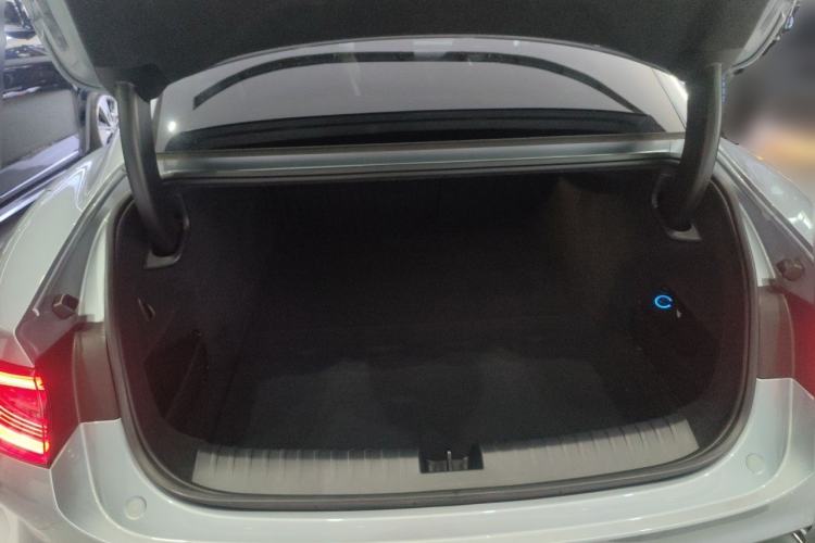 Used Xiaomi Auto SU7 Ultra 2025 Model Nürburgring Limited Edition Trunk