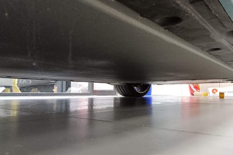 Used Xiaomi Auto SU7 Ultra 2025 Ultra Model Chassis Front Left