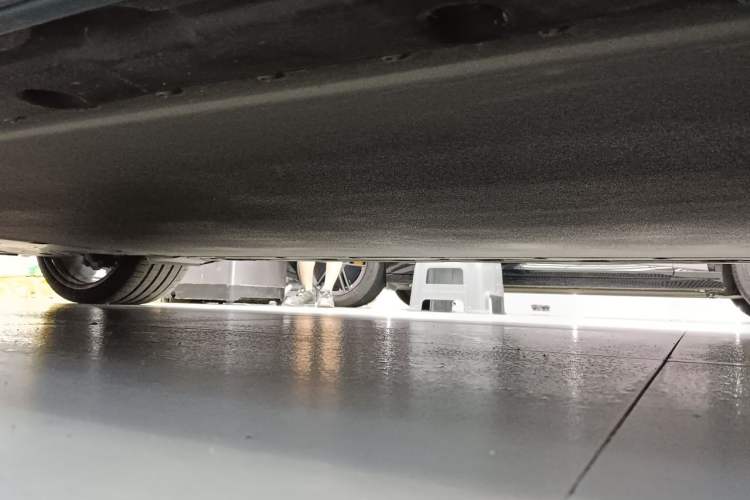 Used Xiaomi Auto SU7 Ultra 2025 Ultra Model Chassis Front Right