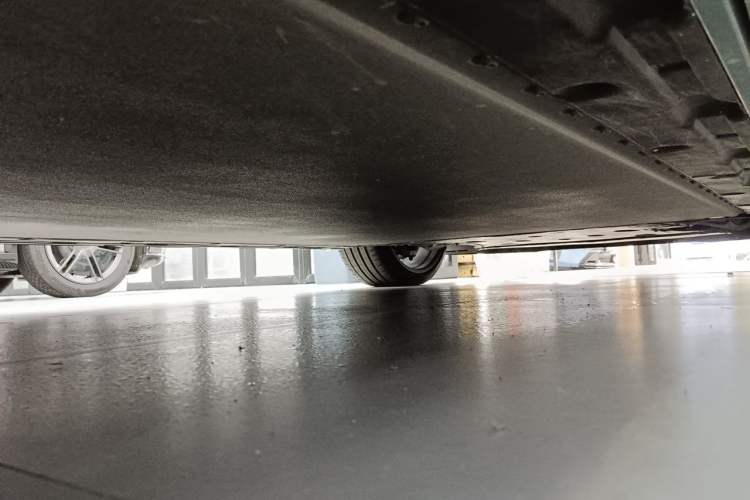 Used Xiaomi Auto SU7 Ultra 2025 Ultra Model Chassis Rear Right