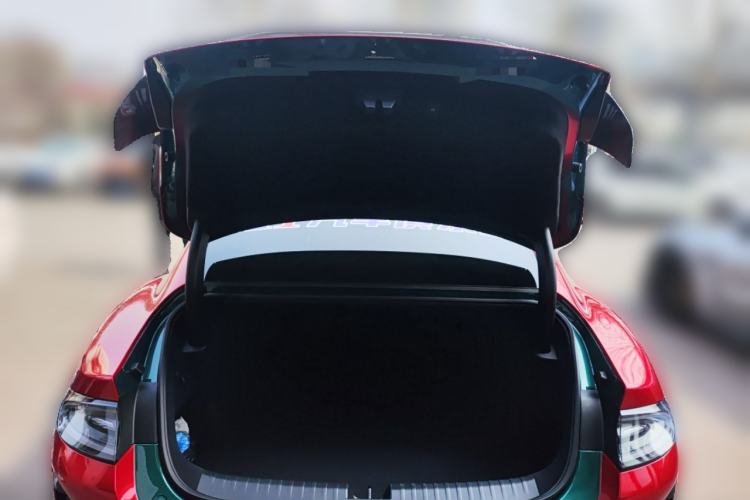 Used Xiaomi Auto SU7 Ultra 2025 Ultra Model Trunk