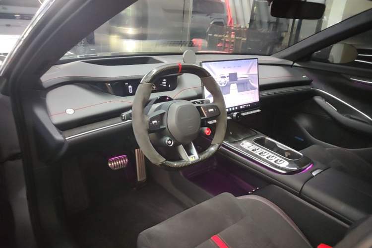 Used Xiaomi Auto SU7 Ultra 2025 Ultra Model Center Console
