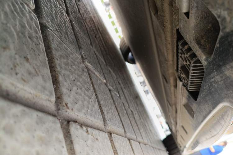 Used Xiaomi Auto SU7 Ultra 2025 Ultra Model Chassis Front Left