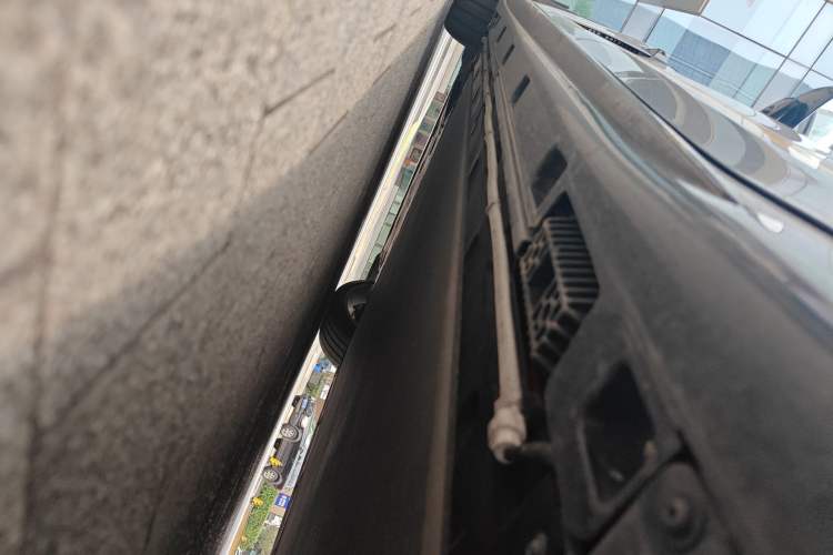 Used Xiaomi Auto SU7 Ultra 2025 Ultra Model Chassis Rear Left