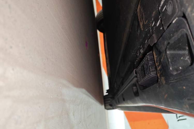 Used Xiaomi Auto SU7 Ultra 2025 Ultra Model Chassis Rear Right