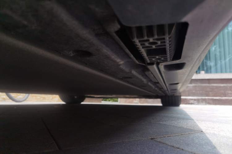 Used Xiaomi Auto SU7 Ultra 2025 Ultra Model Chassis Rear Right