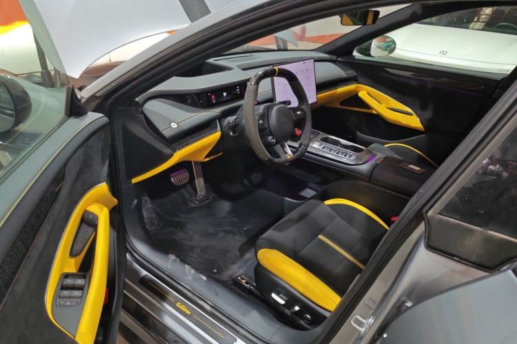 Used Xiaomi Auto SU7 Ultra 2025 Ultra Model Driver Seat