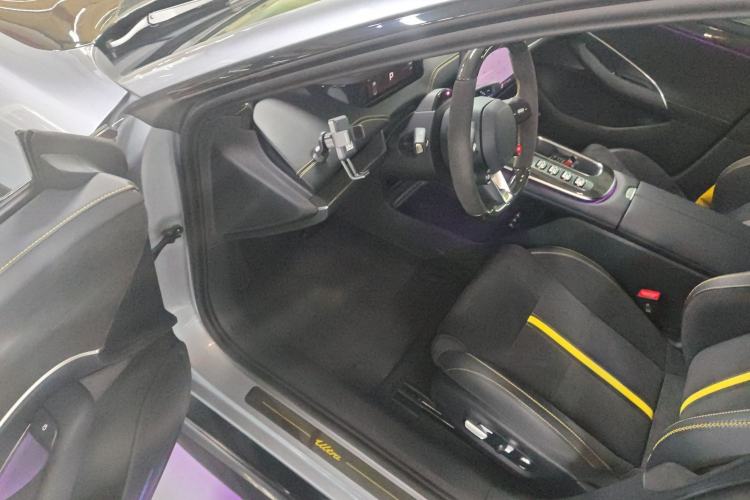 Used Xiaomi Auto SU7 Ultra 2025 Ultra Model Driver Seat