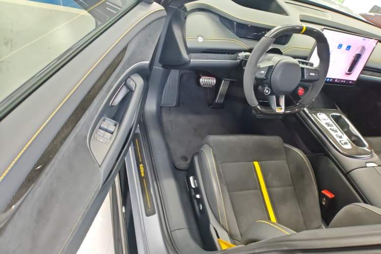 Used Xiaomi Auto SU7 Ultra 2025 Ultra Model Driver Seat