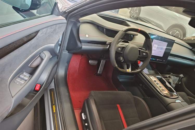 Used Xiaomi Auto SU7 Ultra 2025 Ultra Model Driver Seat