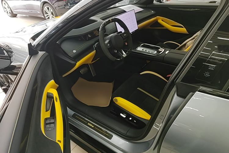 Used Xiaomi Auto SU7 Ultra 2025 Ultra Model Driver Seat