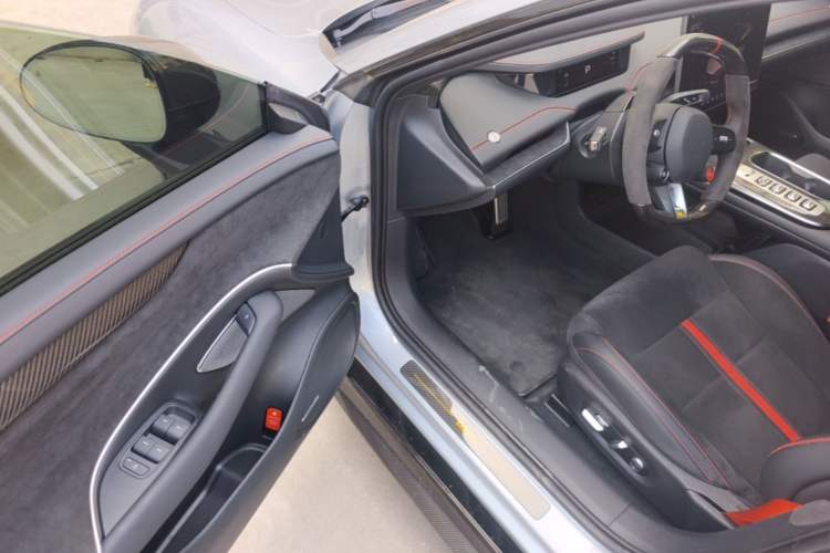 Used Xiaomi Auto SU7 Ultra 2025 Ultra Model Driver Seat