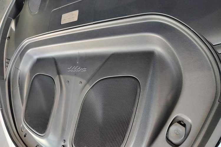 Used Xiaomi Auto SU7 Ultra 2025 Ultra Model Engine Bay