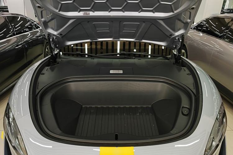 Used Xiaomi Auto SU7 Ultra 2025 Ultra Model Engine Bay