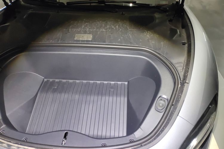 Used Xiaomi Auto SU7 Ultra 2025 Ultra Model Engine Bay Left