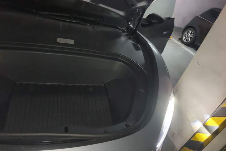 Used Xiaomi Auto SU7 Ultra 2025 Ultra Model Engine Bay Left