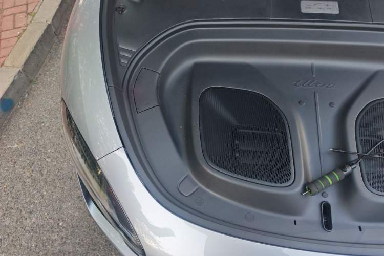Used Xiaomi Auto SU7 Ultra 2025 Ultra Model Engine Bay Right