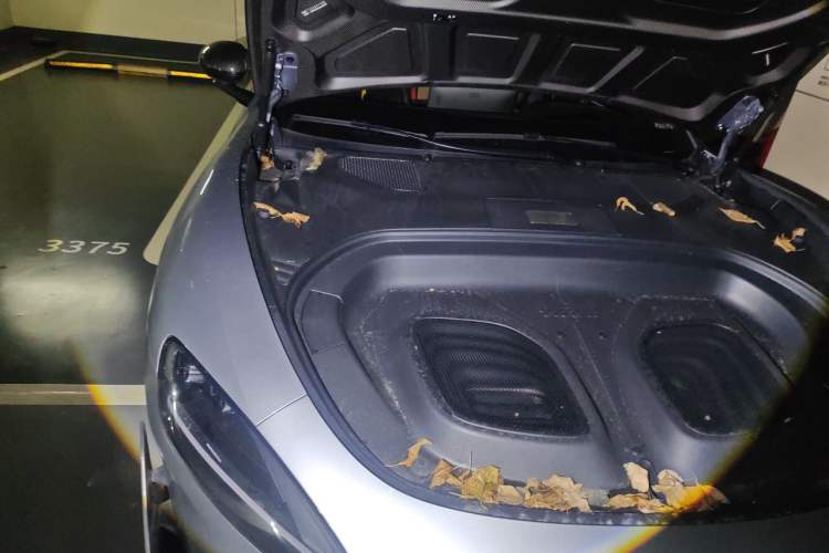 Used Xiaomi Auto SU7 Ultra 2025 Ultra Model Engine Bay Right