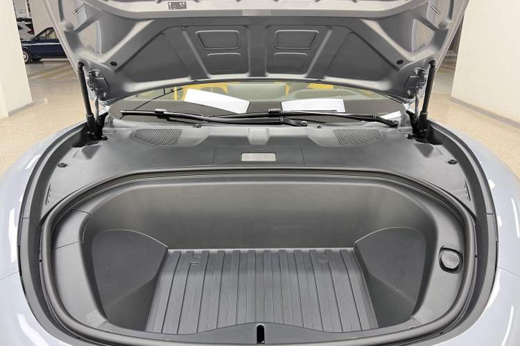 Used Xiaomi Auto SU7 Ultra 2025 Ultra Model Engine Bay
