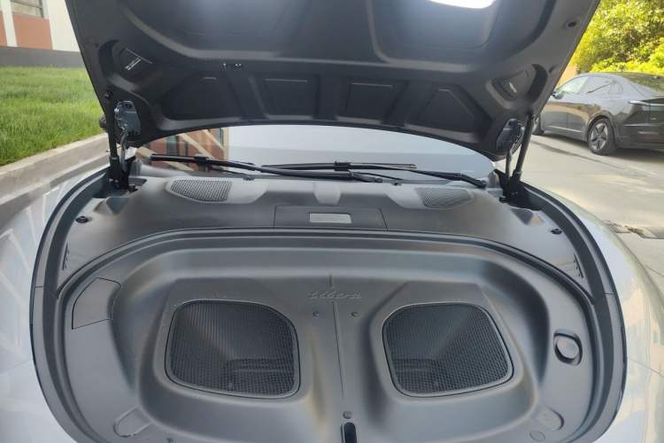 Used Xiaomi Auto SU7 Ultra 2025 Ultra Model Engine Bay