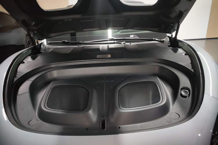 Used Xiaomi Auto SU7 Ultra 2025 Ultra Model Engine Bay