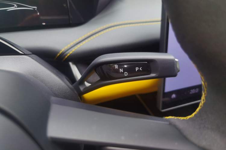 Used Xiaomi Auto SU7 Ultra 2025 Ultra Model Gear Lever