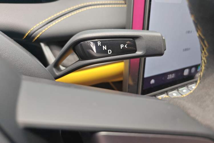 Used Xiaomi Auto SU7 Ultra 2025 Ultra Model Gear Lever