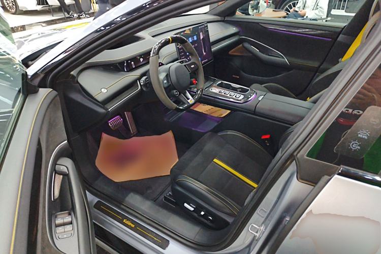 Used Xiaomi Auto SU7 Ultra 2025 Ultra Model Interior 3
