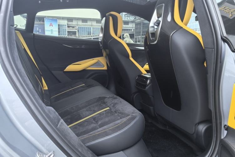 Used Xiaomi Auto SU7 Ultra 2025 Ultra Model Interior 4