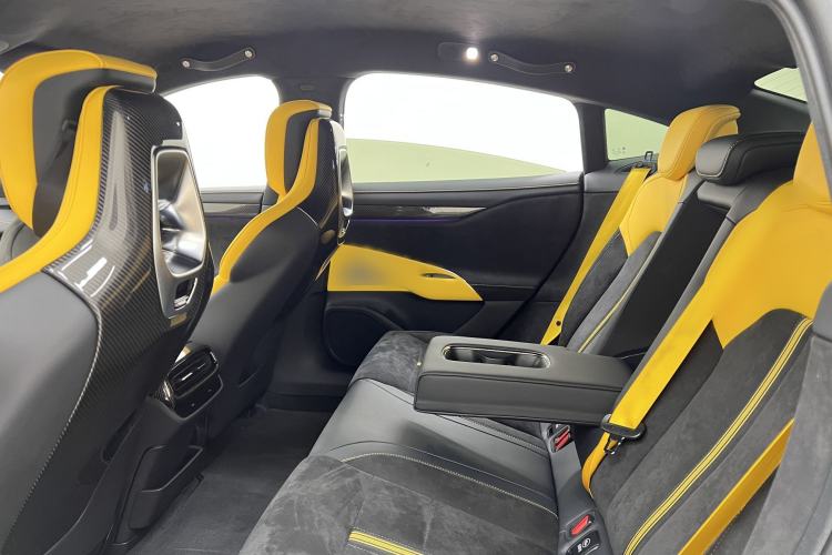 Used Xiaomi Auto SU7 Ultra 2025 Ultra Model Interior 4