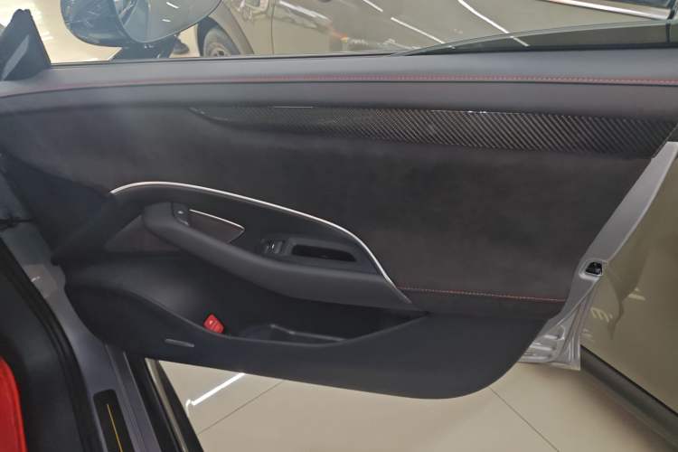 Used Xiaomi Auto SU7 Ultra 2025 Ultra Model Interior 5