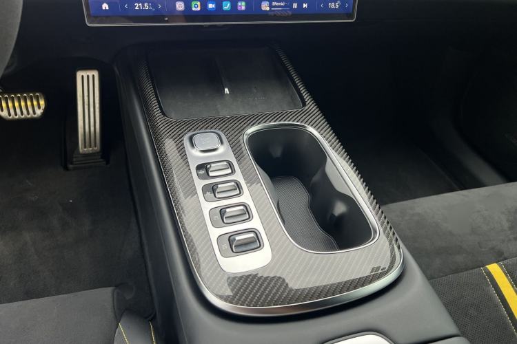 Used Xiaomi Auto SU7 Ultra 2025 Ultra Model Interior 6