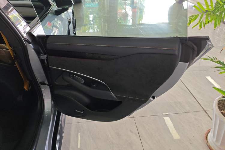 Used Xiaomi Auto SU7 Ultra 2025 Ultra Model Interior 6